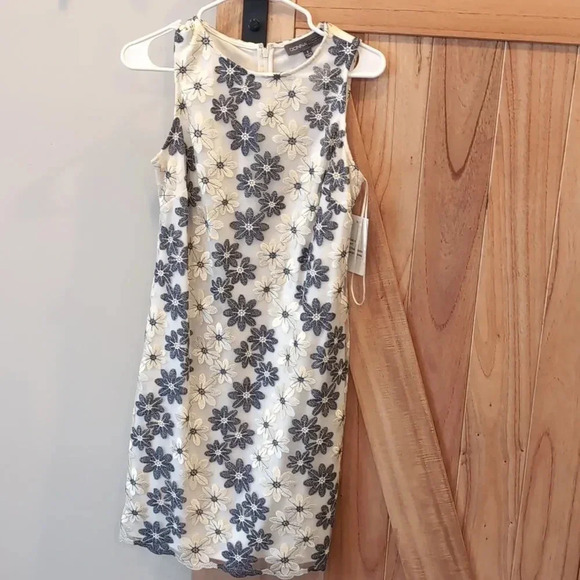 Dresses & Skirts - Donna Ricco floral lace dress, off white